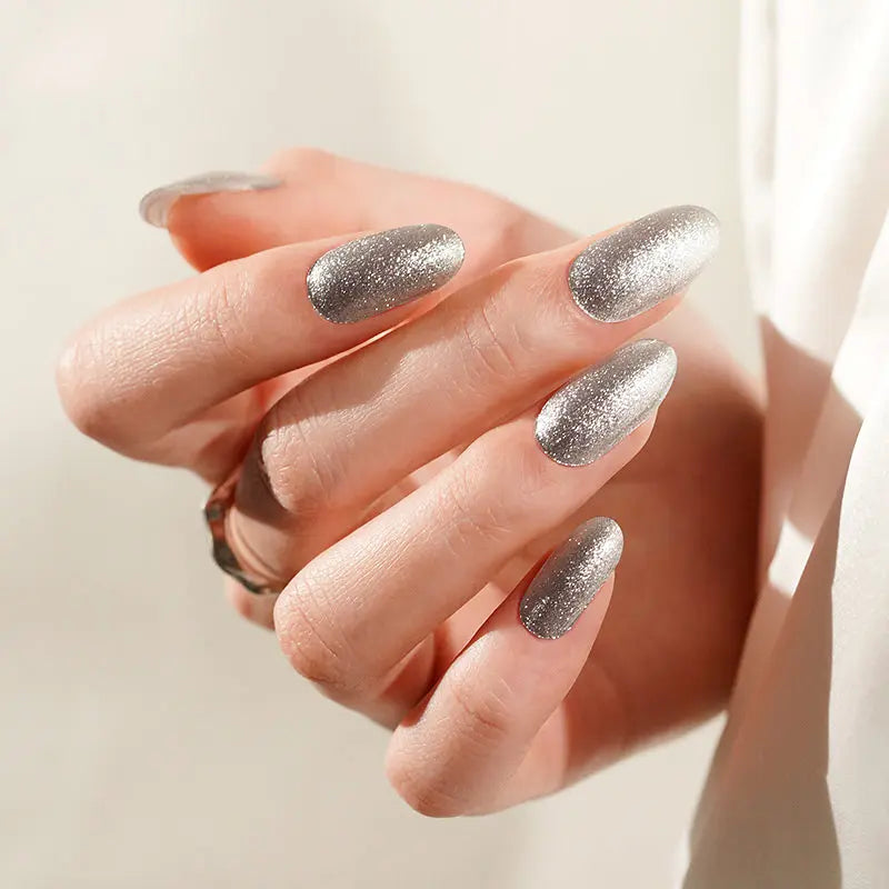 SILVER GLITTER NAILZ