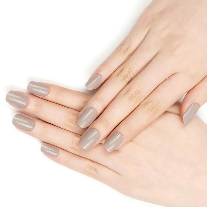 LIGHT GRAY NAILZ