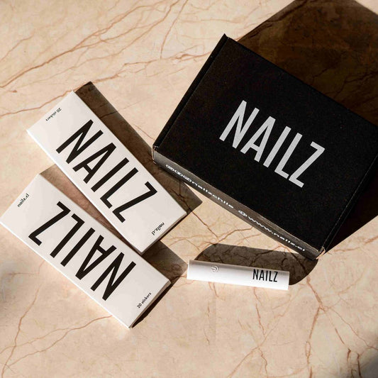 NAILZ BOX