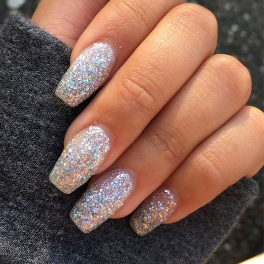 WHITE GLITTER NAILZ